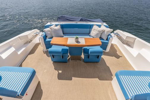 Tiara Yachts 53 Coupe image