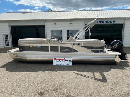 Bennington 2250 GSR - main image
