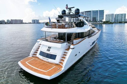 Sunseeker 28 Metre Yacht image