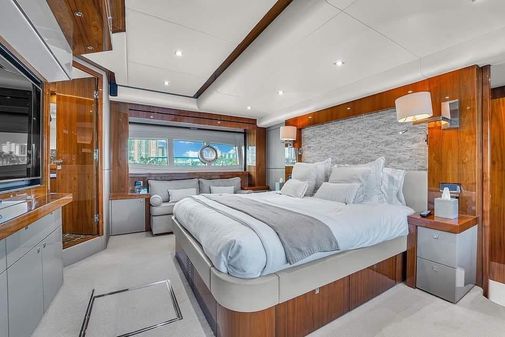 Sunseeker 28 Metre Yacht image