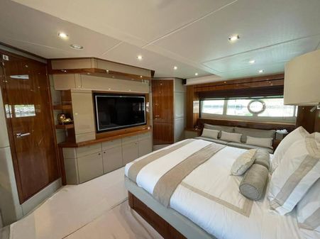 Sunseeker 28 Metre Yacht image