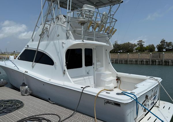 Luhrs 36 Convertible image