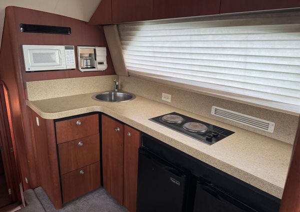 Luhrs 36 Convertible image