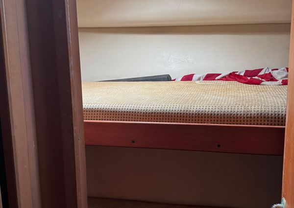 Luhrs 36 Convertible image