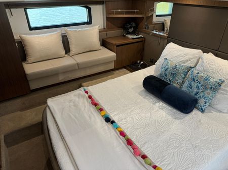 Sea Ray Sundancer 460 image