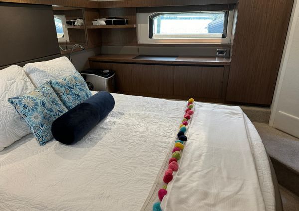 Sea Ray Sundancer 460 image