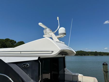 Sea Ray Sundancer 460 image