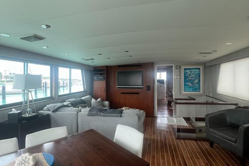 Hatteras 70 Cockpit Motor Yacht image