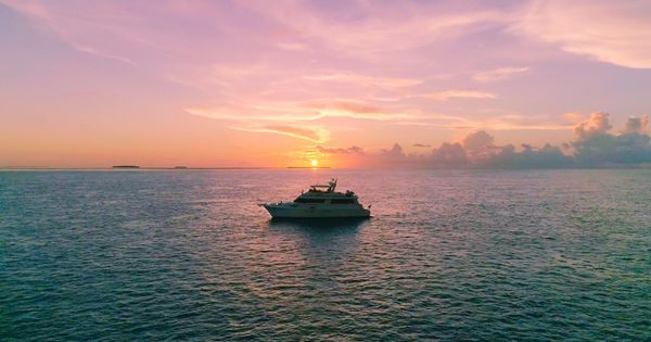 Hatteras 70 Cockpit Motor Yacht image