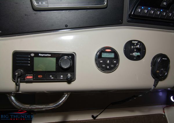 Sea Ray 370 Sundancer image