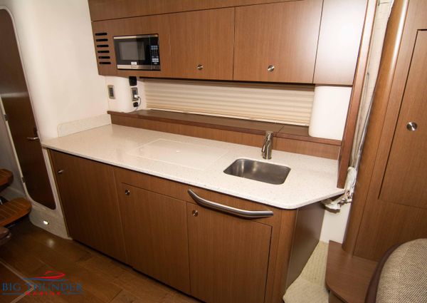 Sea Ray 370 Sundancer image