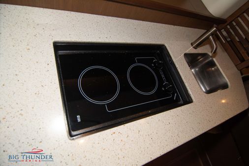 Sea Ray 370 Sundancer image