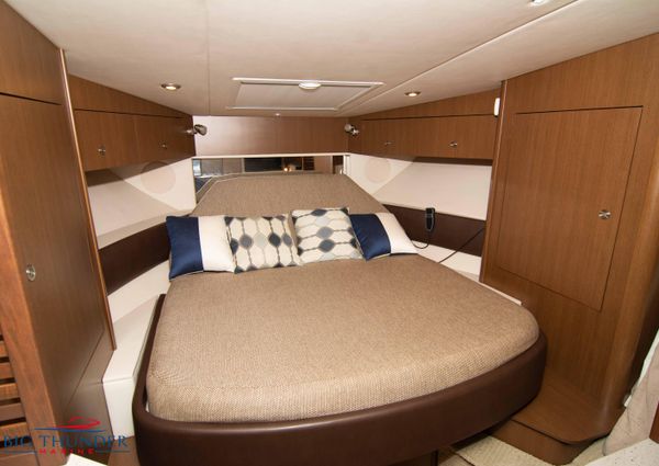 Sea Ray 370 Sundancer image