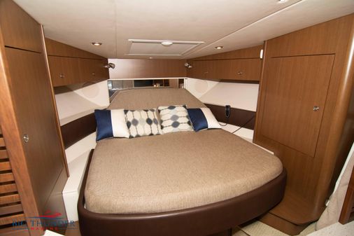 Sea Ray 370 Sundancer image