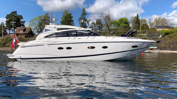 Princess V42