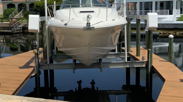 Sea Ray 320 Sundancer 