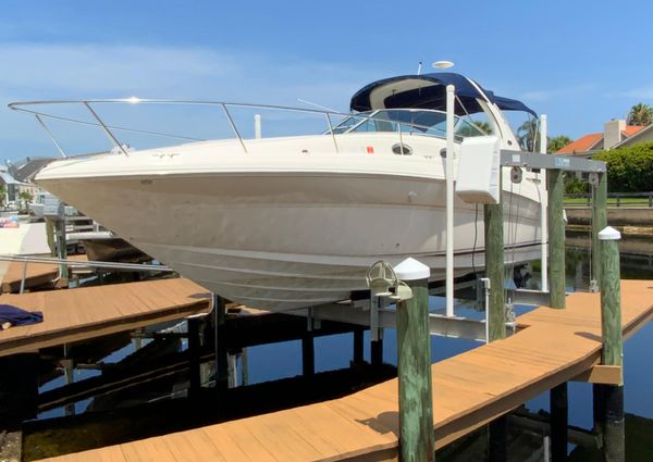 Sea Ray 320 Sundancer image