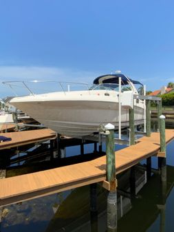 Sea Ray 320 Sundancer image