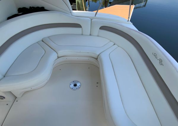 Sea Ray 320 Sundancer image