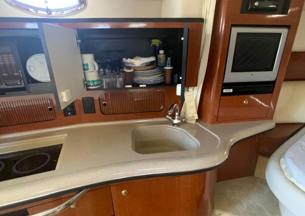 Sea Ray 320 Sundancer image