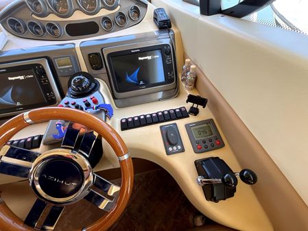 Azimut 50 image