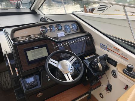 Sea Ray 350 Sundancer Coupe image