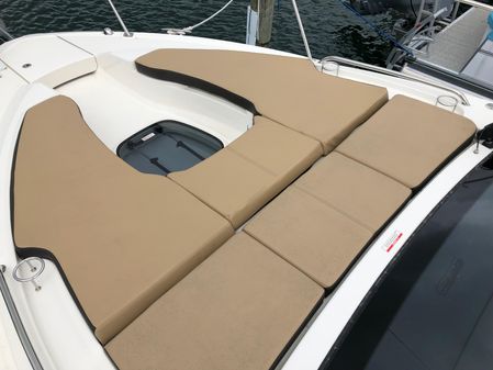 Sea Ray 350 Sundancer Coupe image