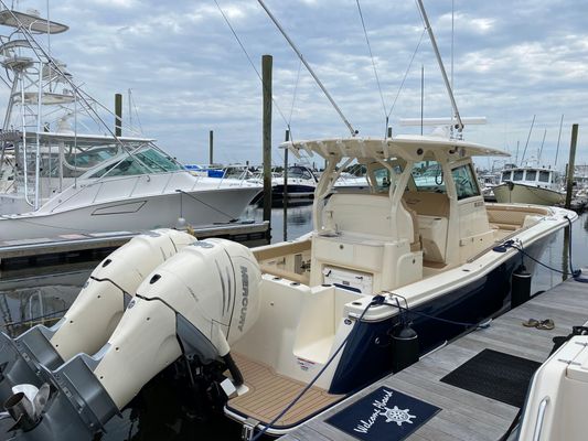 Scout 330 LXF - main image