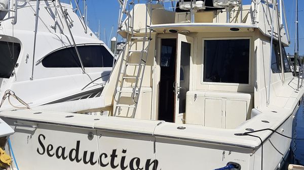 Hatteras 36 Convertible