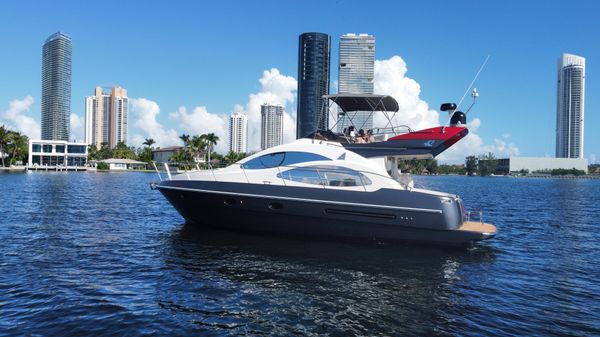 Azimut 42 Fly