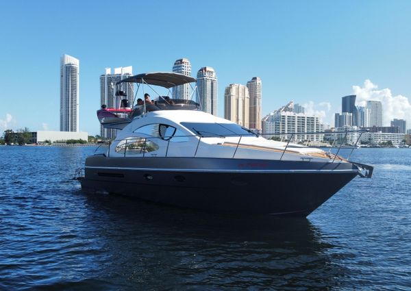 Azimut 42 Fly image