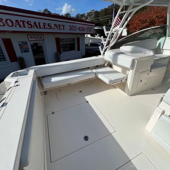 Cobia 330 DC image