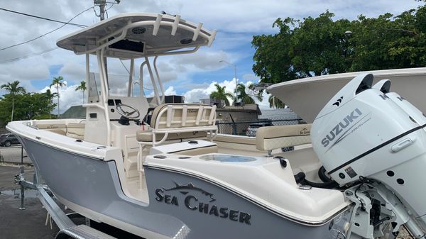 Sea Chaser 24 HFC 