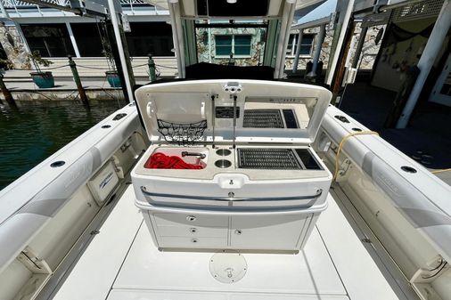 Boston Whaler 320 Outrage image