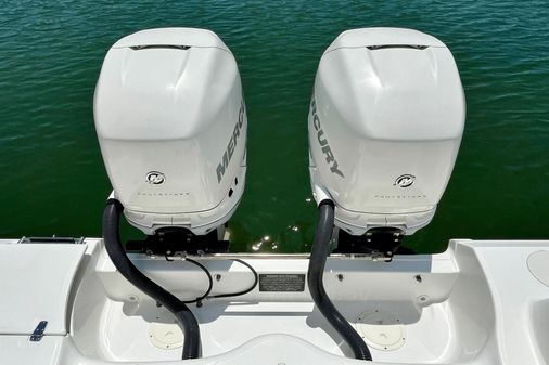 Boston Whaler 320 Outrage image