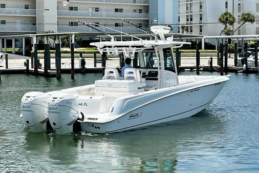 Boston Whaler 320 Outrage image