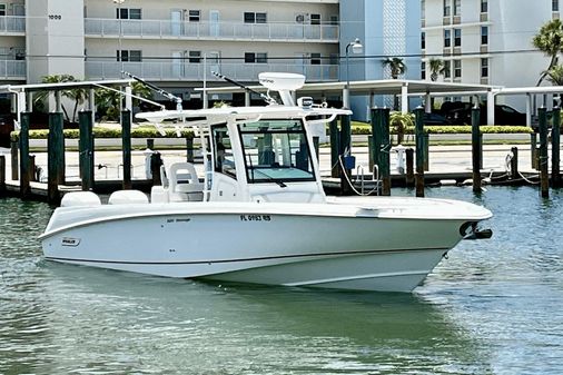 Boston Whaler 320 Outrage image