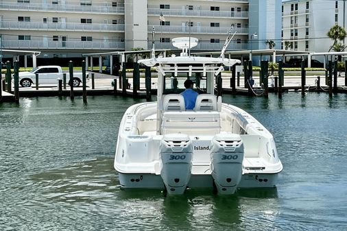 Boston Whaler 320 Outrage image