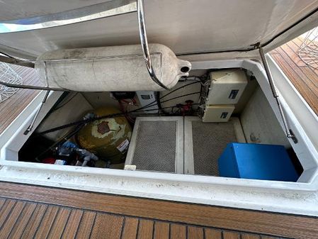 Fairline SQUADRON image