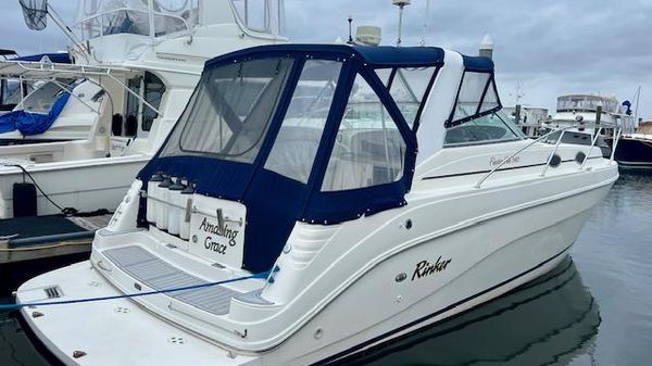 Rinker Fiesta Vee 342 