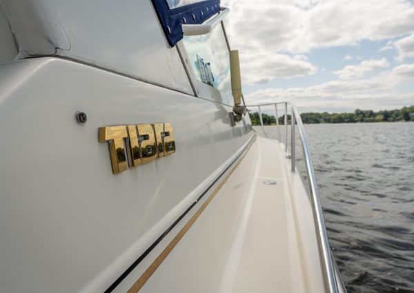 Tiara Yachts 3100 image