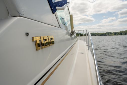 Tiara Yachts 3100 image