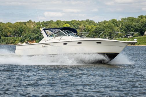 Tiara Yachts 3100 image