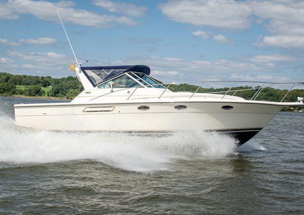 Tiara Yachts 3100 image