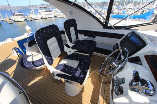 Meridian 540 Pilothouse image