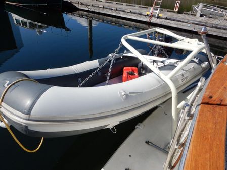 Tollycraft 48 Cockpit Motor Yacht image