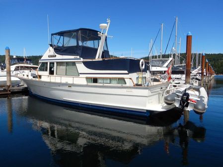 Tollycraft 48 Cockpit Motor Yacht image