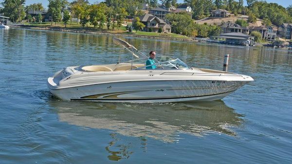 Sea Ray 260 Bow Rider 