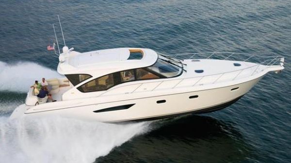 Tiara Yachts 5800 Sovran 