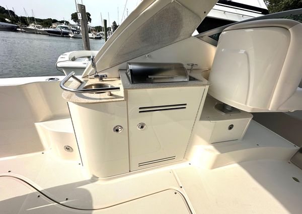 Sea Ray 350 Sundancer image